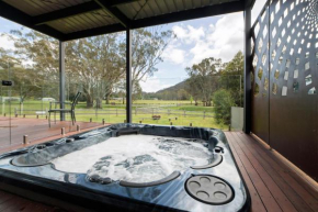 Hemley House Luxury in Halls Gap
